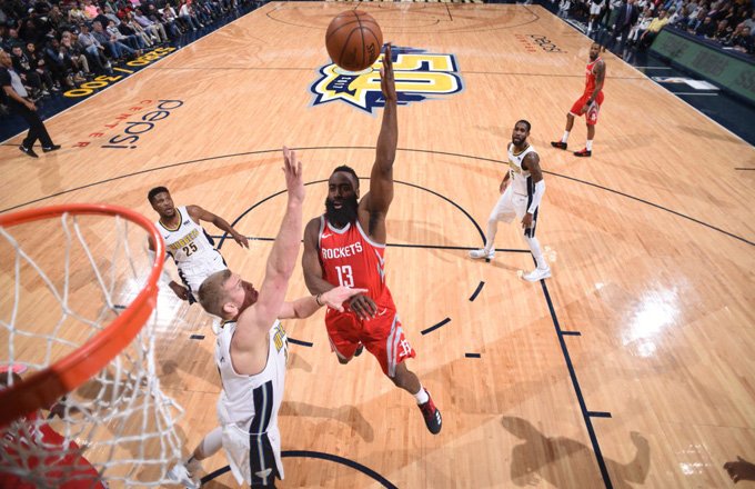 三换一，勇士拿下25岁中锋，美媒晒绝佳补强方案